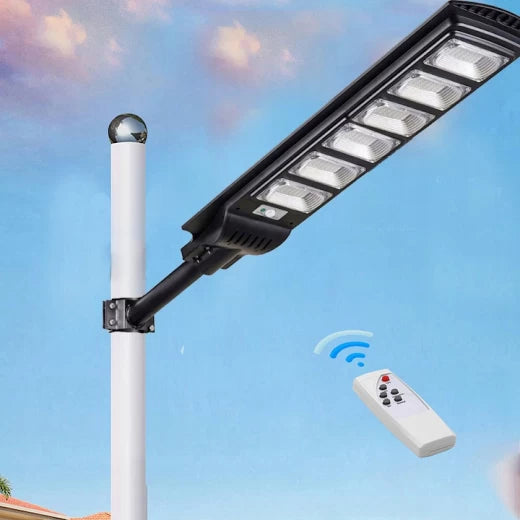 Lampă Solară LED Stradală 2000W cu Senzor de Mișcare, IP66 și Telecomandă
